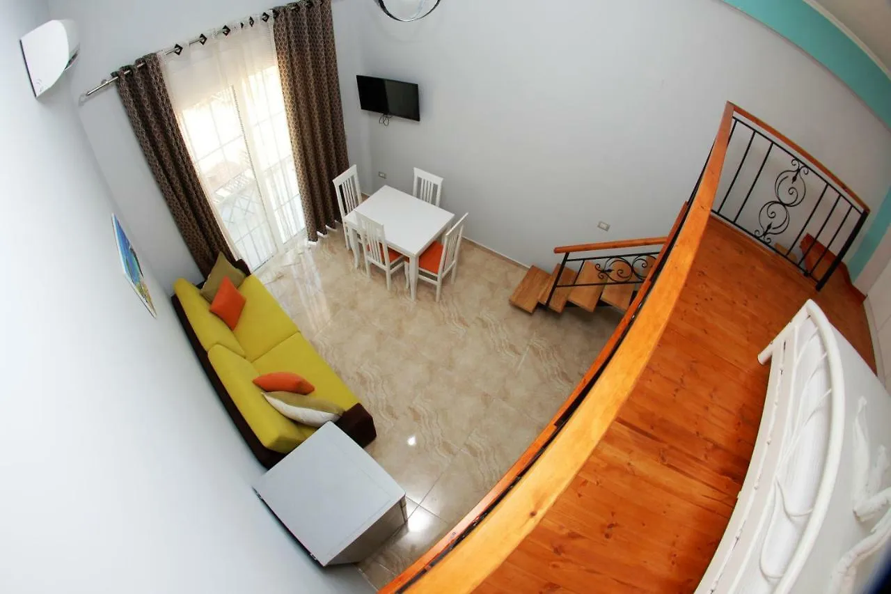 Crown Deluxe Apartments Sarande 0*,